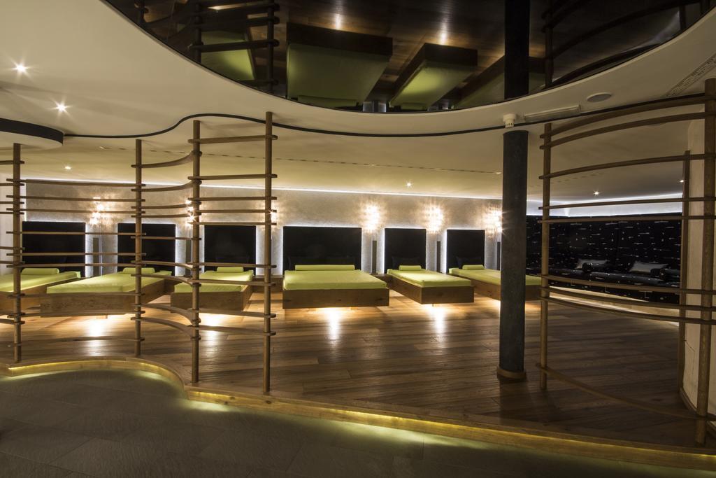Spa & Relax Hotel Erika ติโรโล ภายนอก รูปภาพ